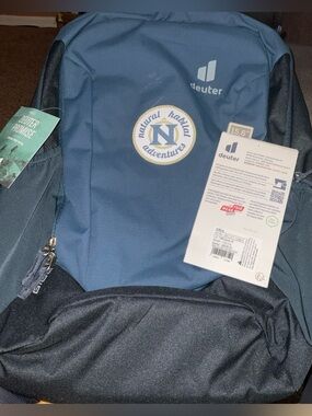 Deuter Giga Lifestyle Padded Laptop Commuter Travel Daypack Marine Ink Blue NWT